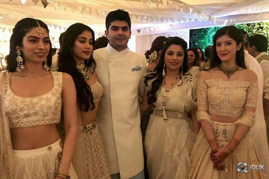 Sonam-Kapoor-and-Anand-Ahuja-Wedding-Photos